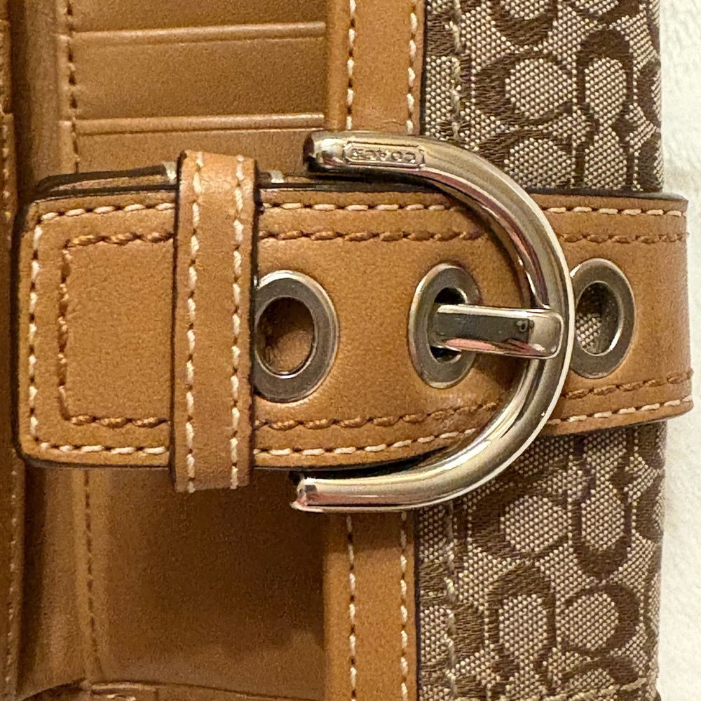 Coach Wallets - Picture 5 of 7